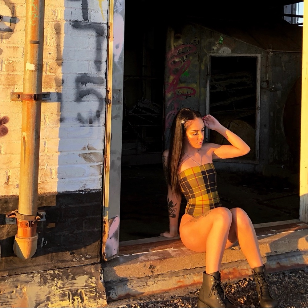 LOVETOOTRUE BODYSUIT